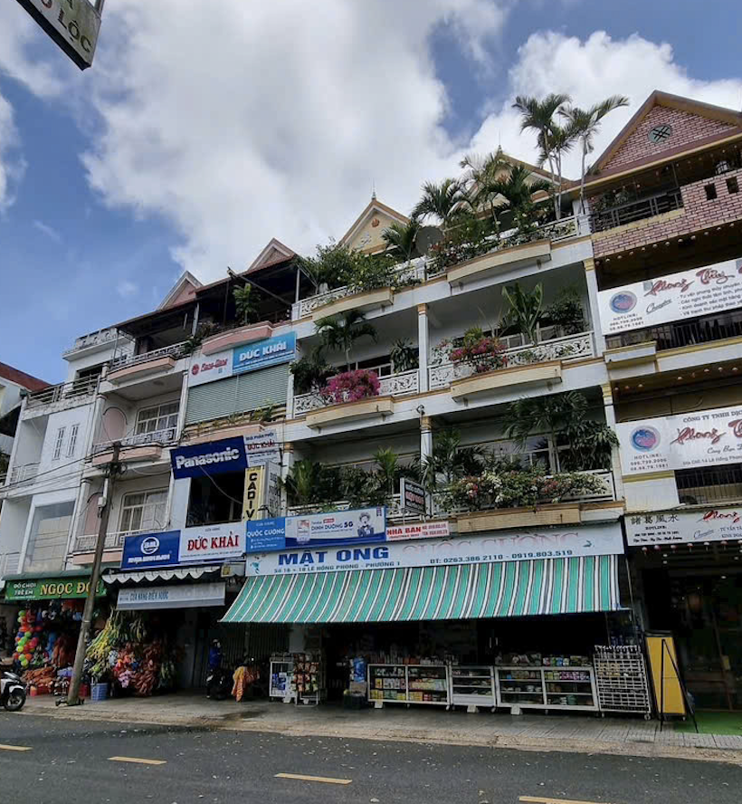 Nhà mặt tiền Lê Hồng Phong